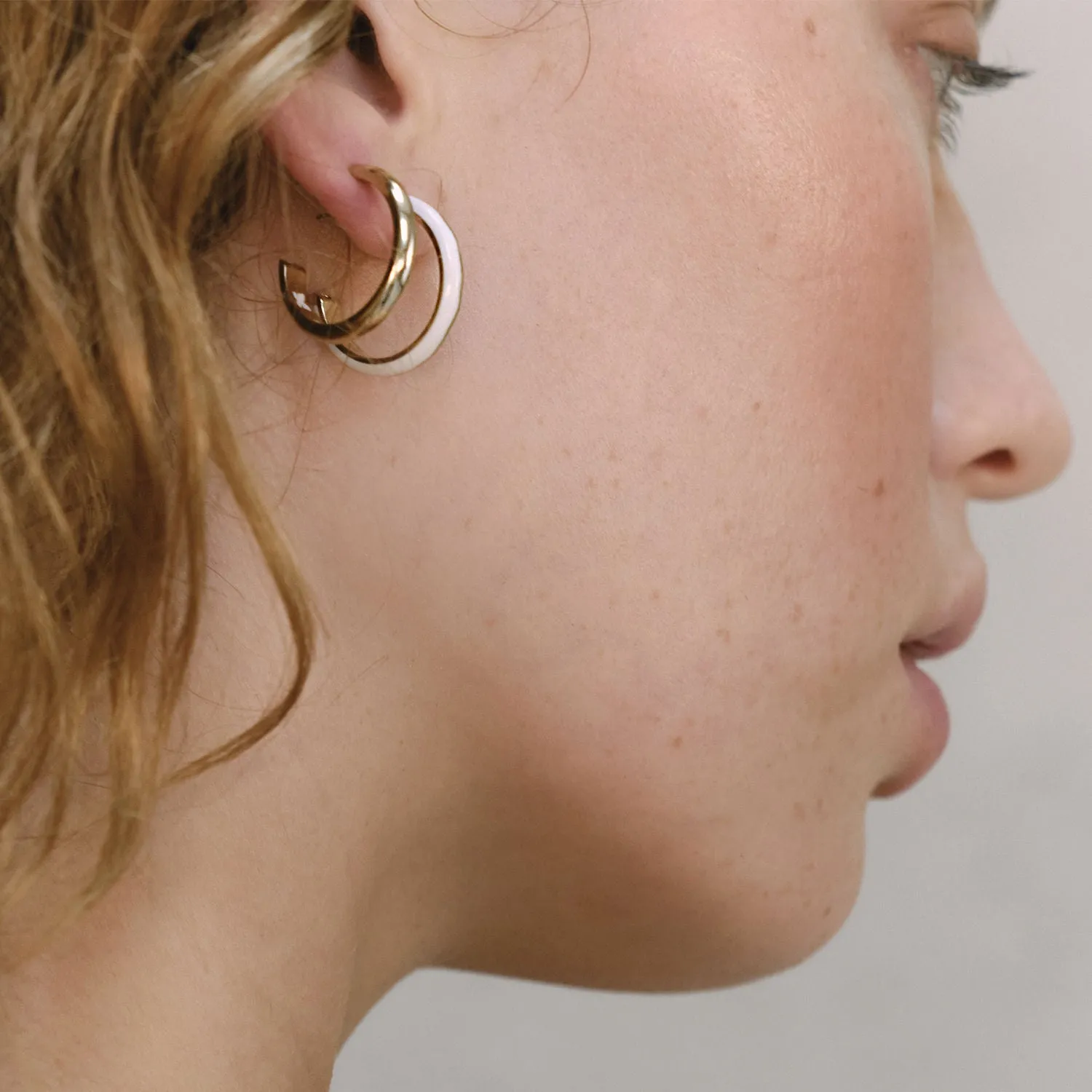 A. Iceberg Silver SM Hoops w. Snow White Enamel