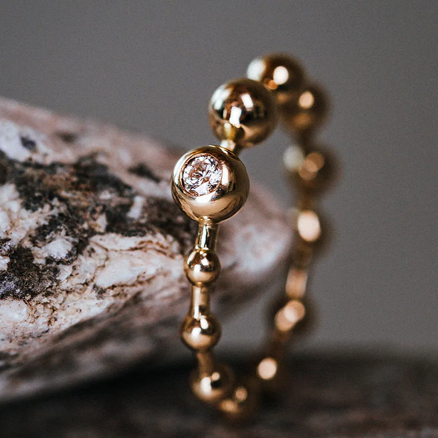 Cosmic Dreams 18K Gold Ring w. Lab-Grown Diamond