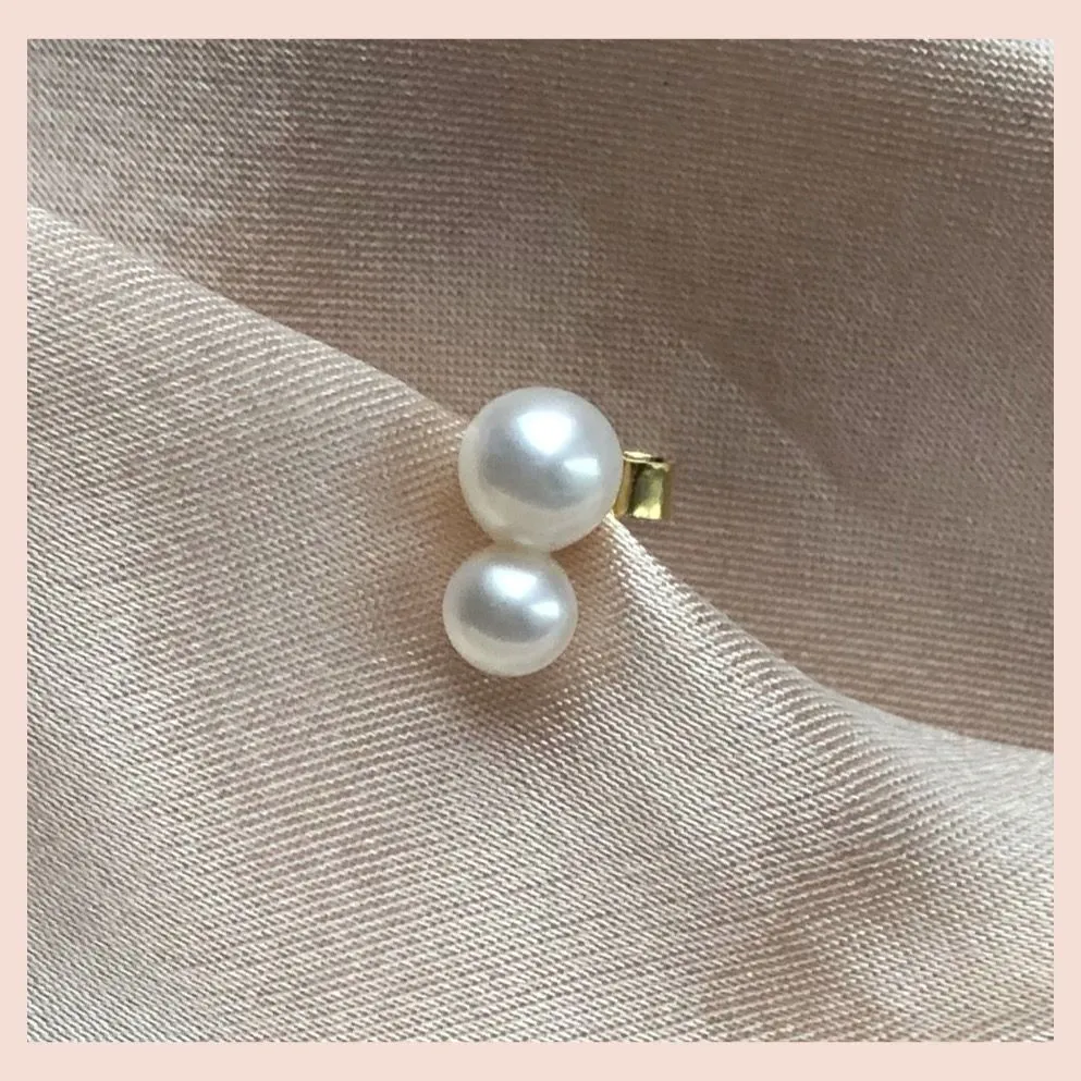 Deux 18K Gold Plated Stud w. White Pearls