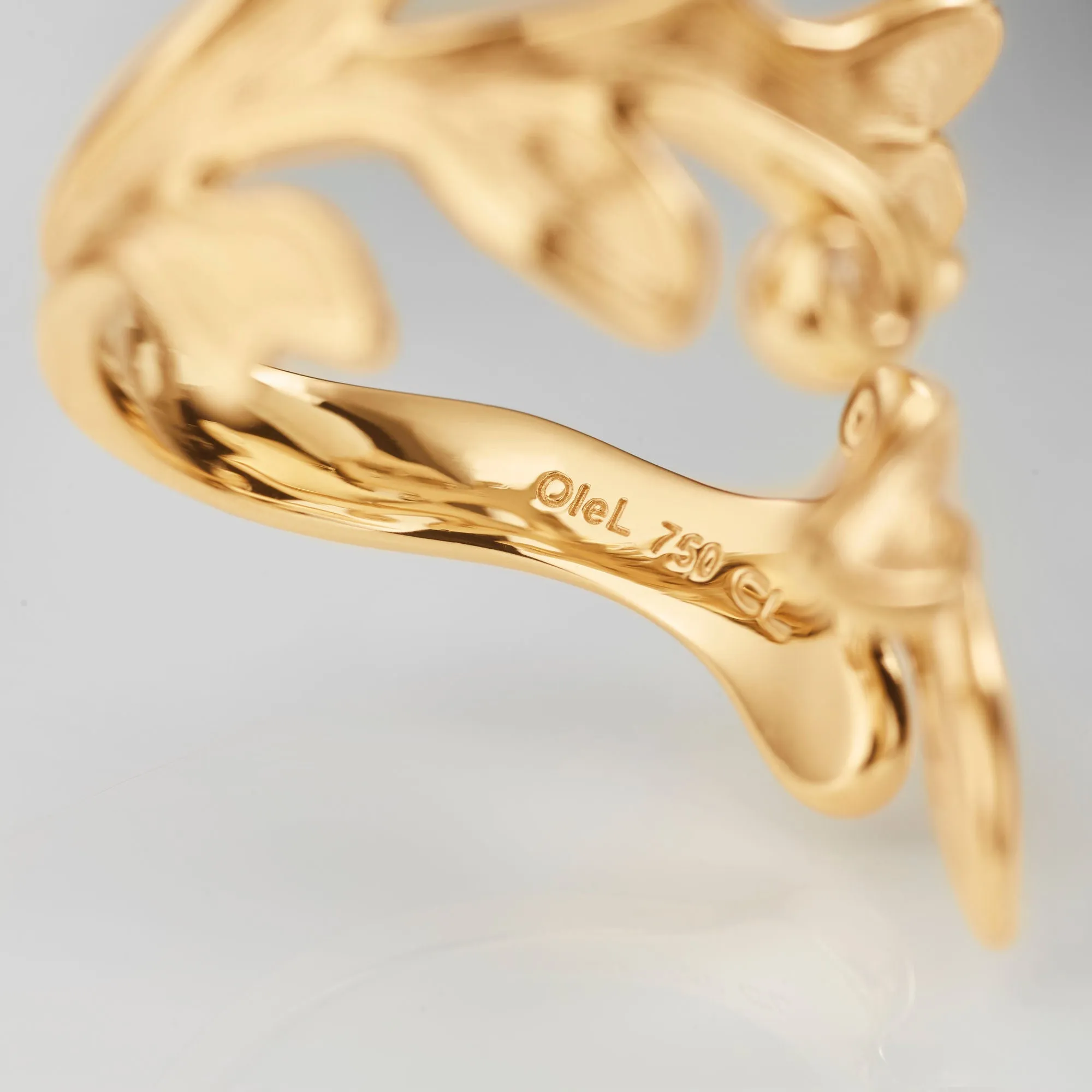 Forest Large 18K Gold Ring w. Diamond
