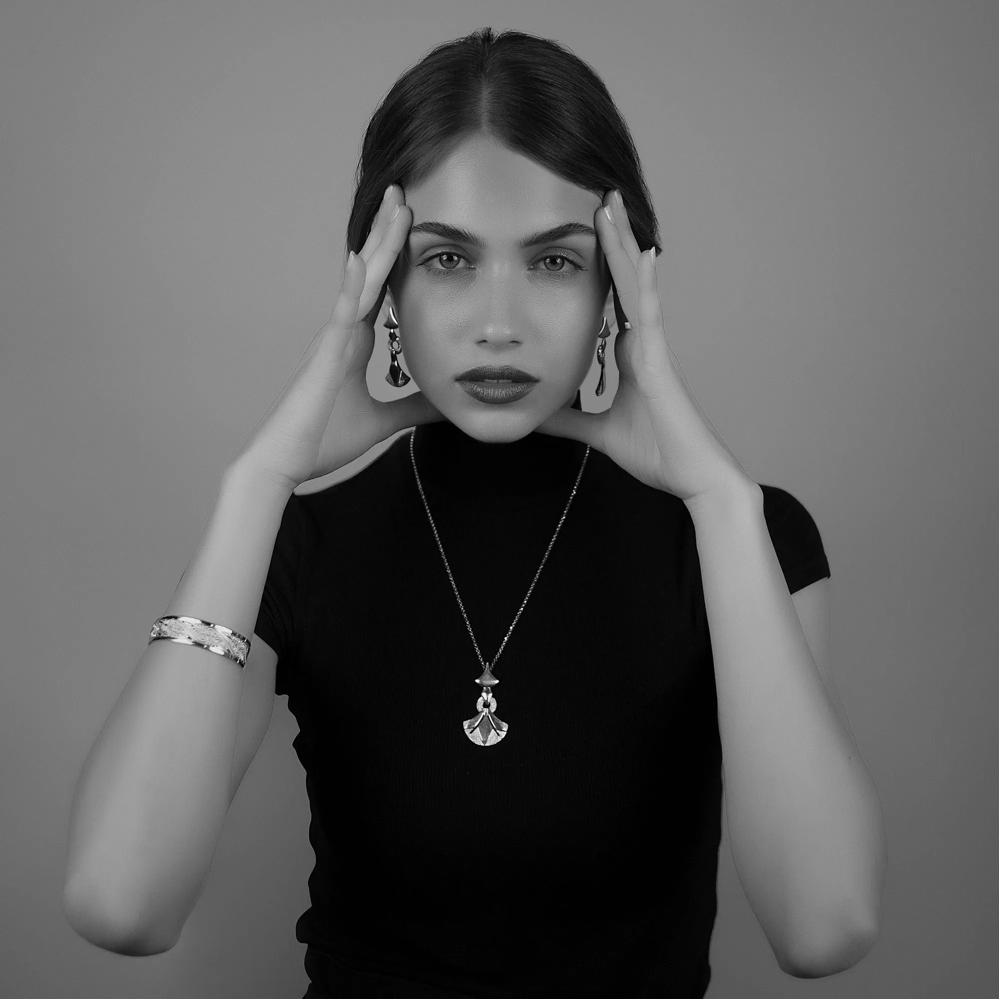 Fucine Romane | Palmetta Silver Bangle