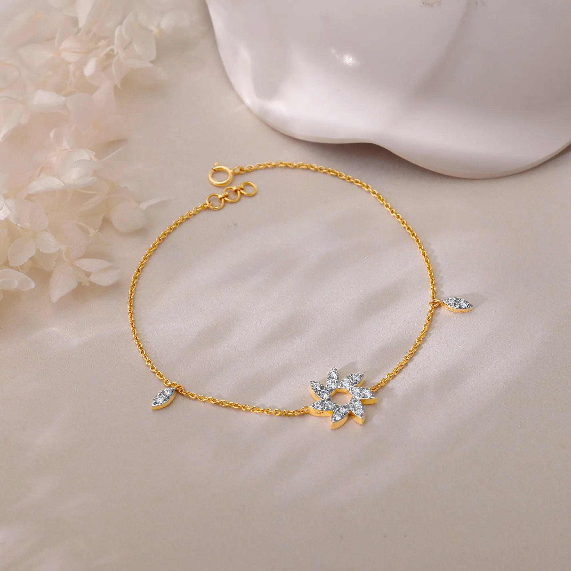Gold Belezza Diamond Bracelet Giva