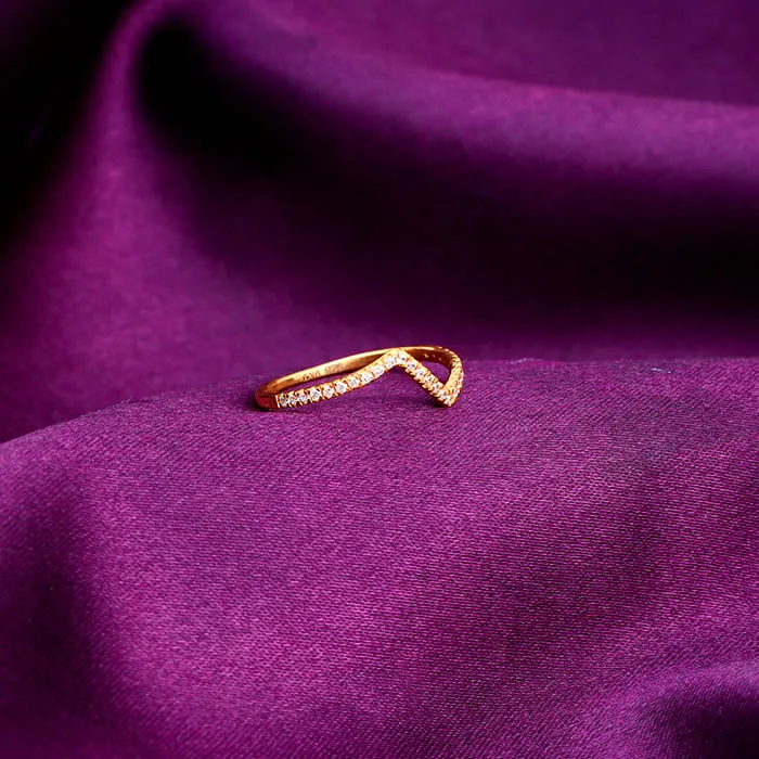 Golden Edgy Waves Ring Giva
