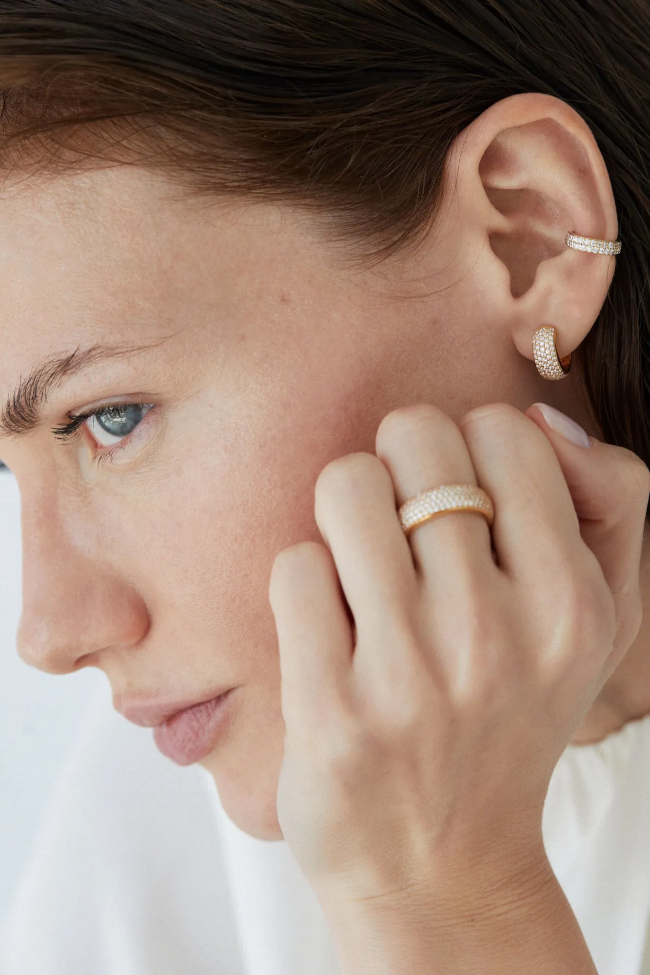 Grand Pave 18K Gold Earrings w. Lab-Grown Diamonds