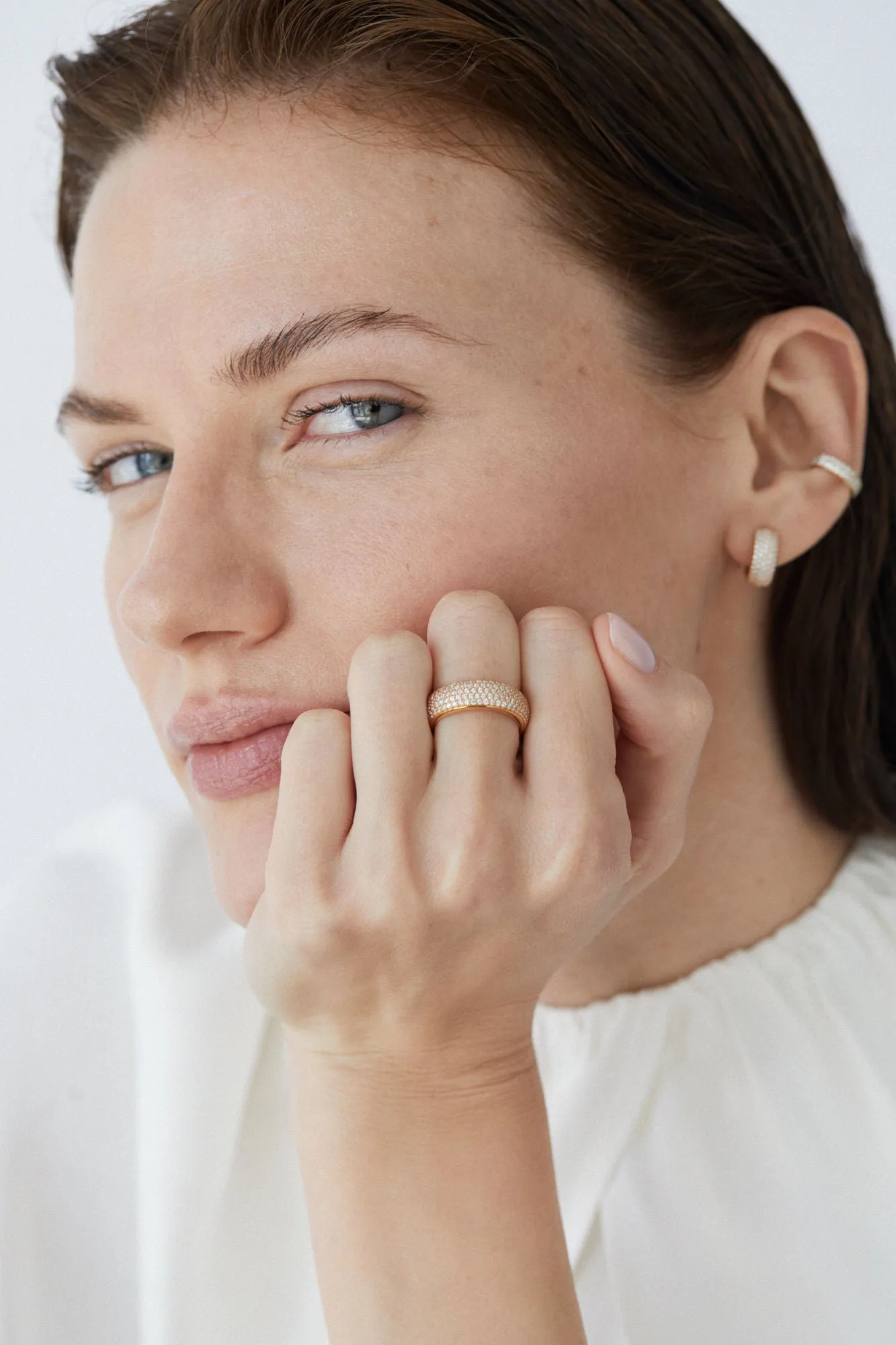Grand Pave 18K Gold Earrings w. Lab-Grown Diamonds