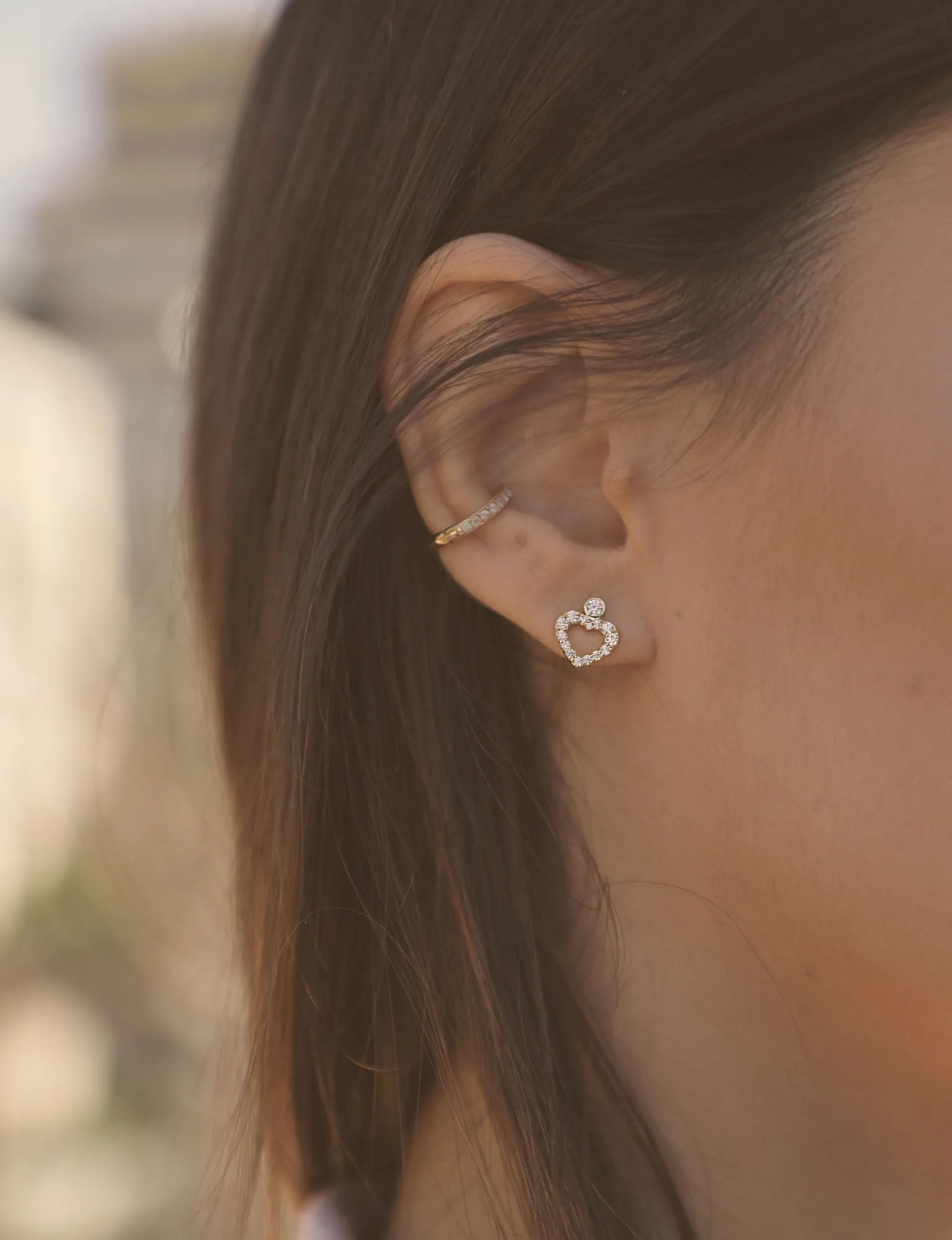 Heart Dot 18K White Gold Stud w. Diamonds