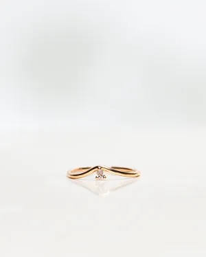 Lily Fallen Drop 18K Gold, Whitegold or Rosegold Ring w. Diamond