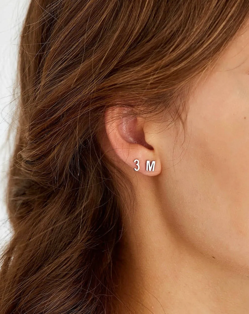 My 0 18K Whitegold Stud w. Diamond