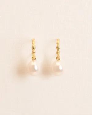 Organic 18K Gold Hoops w. Pearl