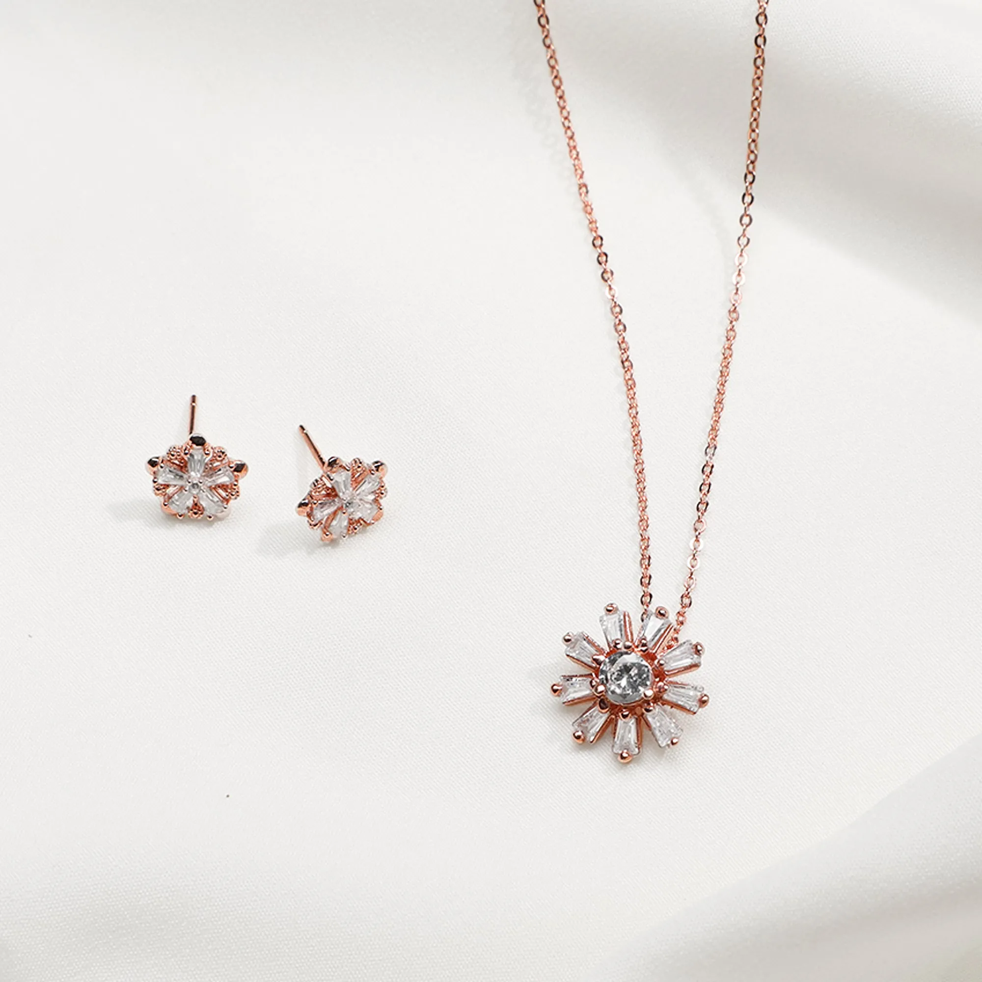 Rose Gold Baguette Flower Set with Link Chain Giva