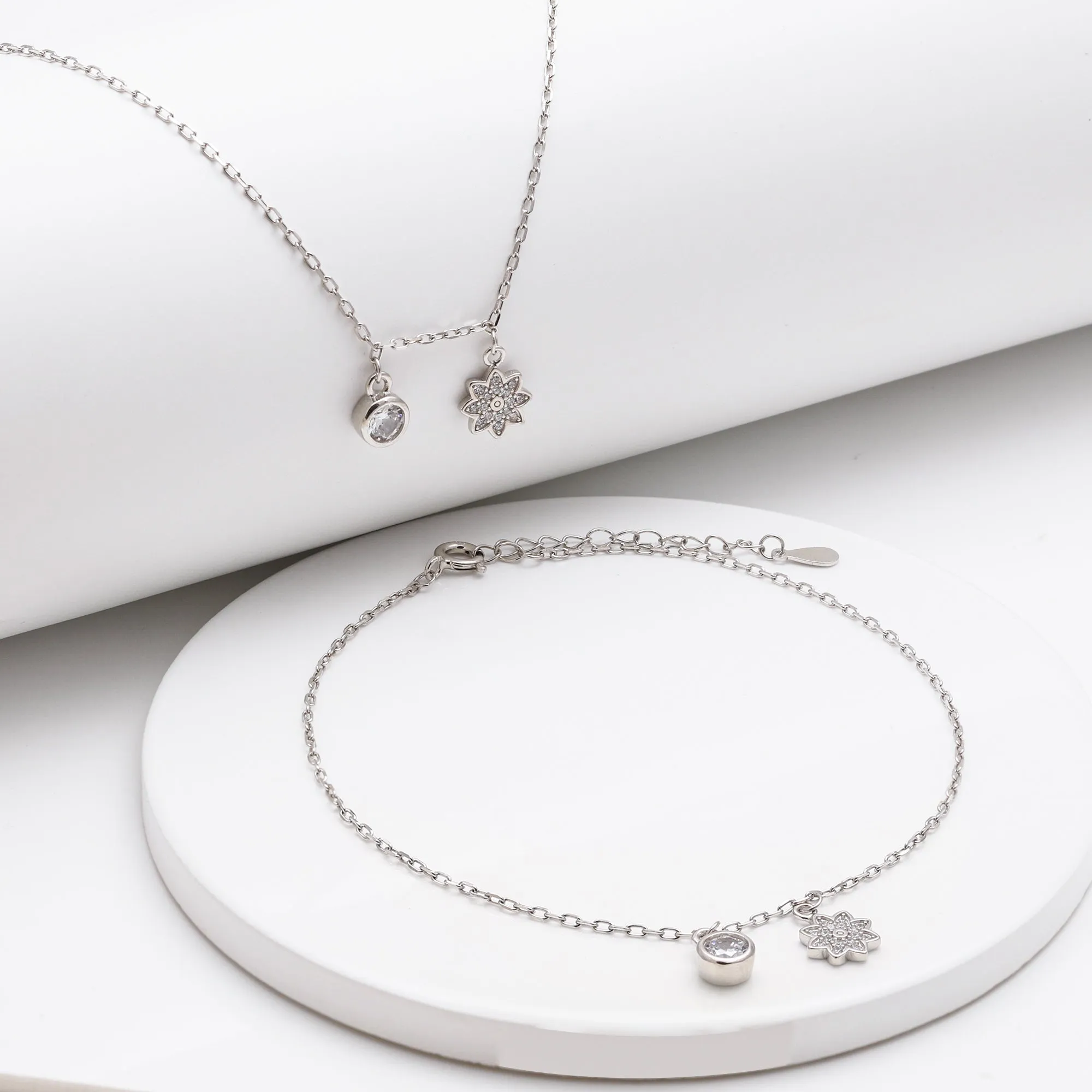 Silver Floral Charm Anklet Giva