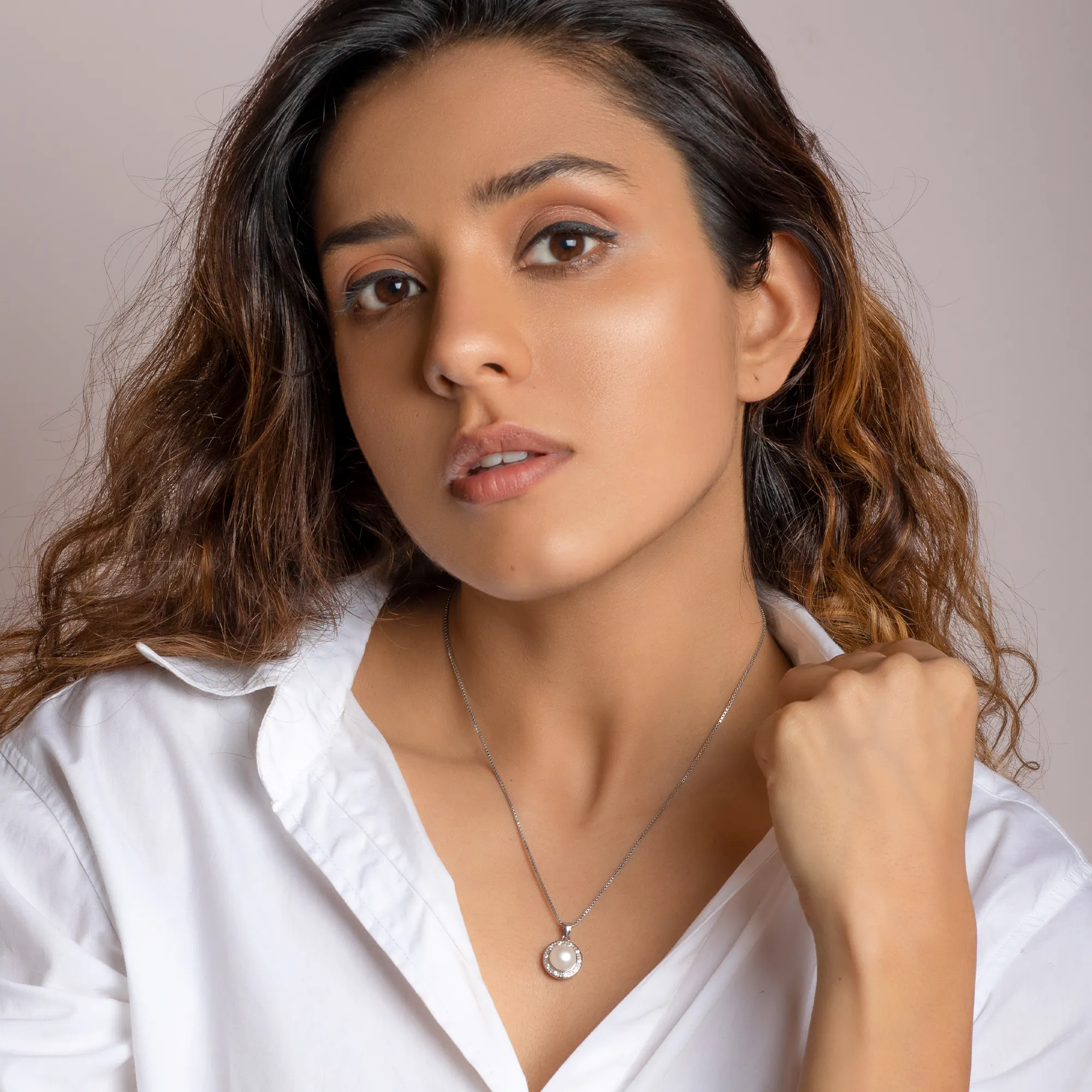 Silver Pearl Pendant with Link Chain Giva